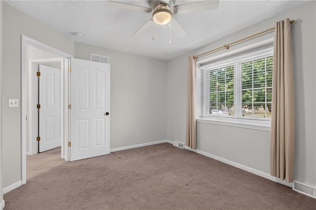 1915 Meadowlark Drive — photo 35