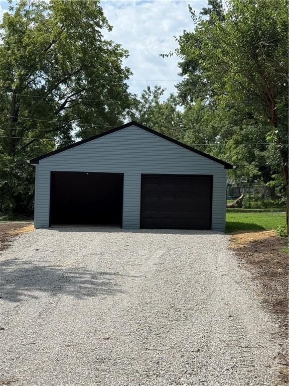 728 E 3rd Street — photo 1