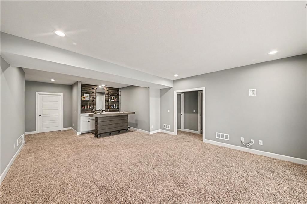 4002 W 158th Terrace — photo 33