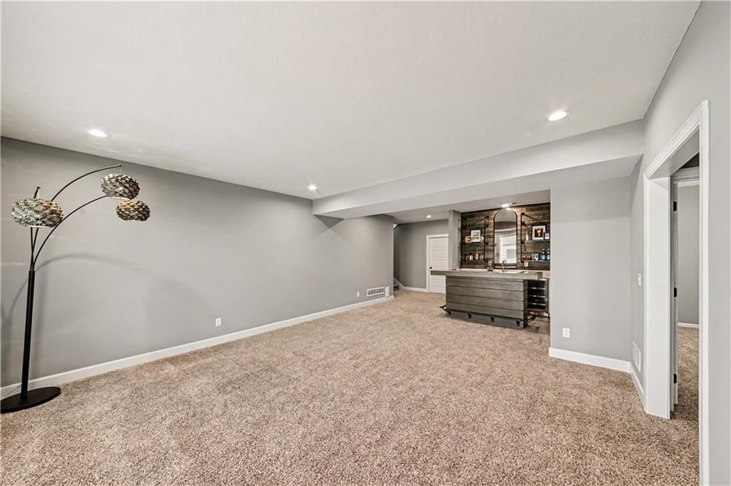 4002 W 158th Terrace — photo 34