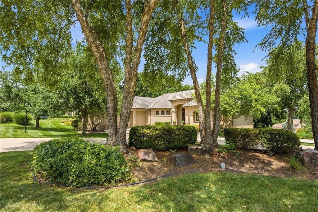 138 S Shore Drive — photo 9