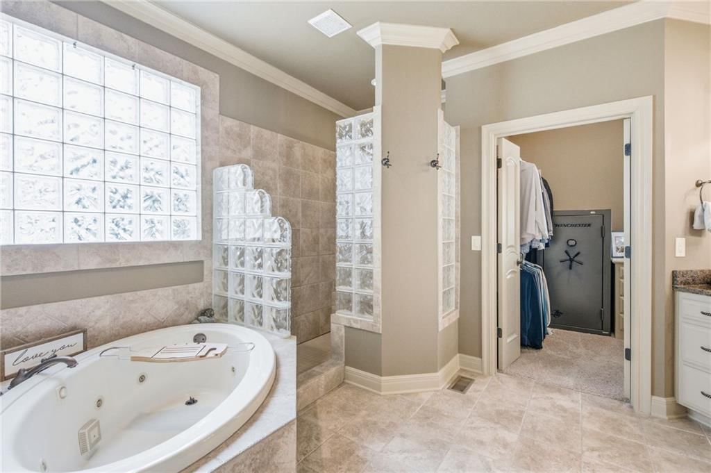 138 S Shore Drive — photo 44