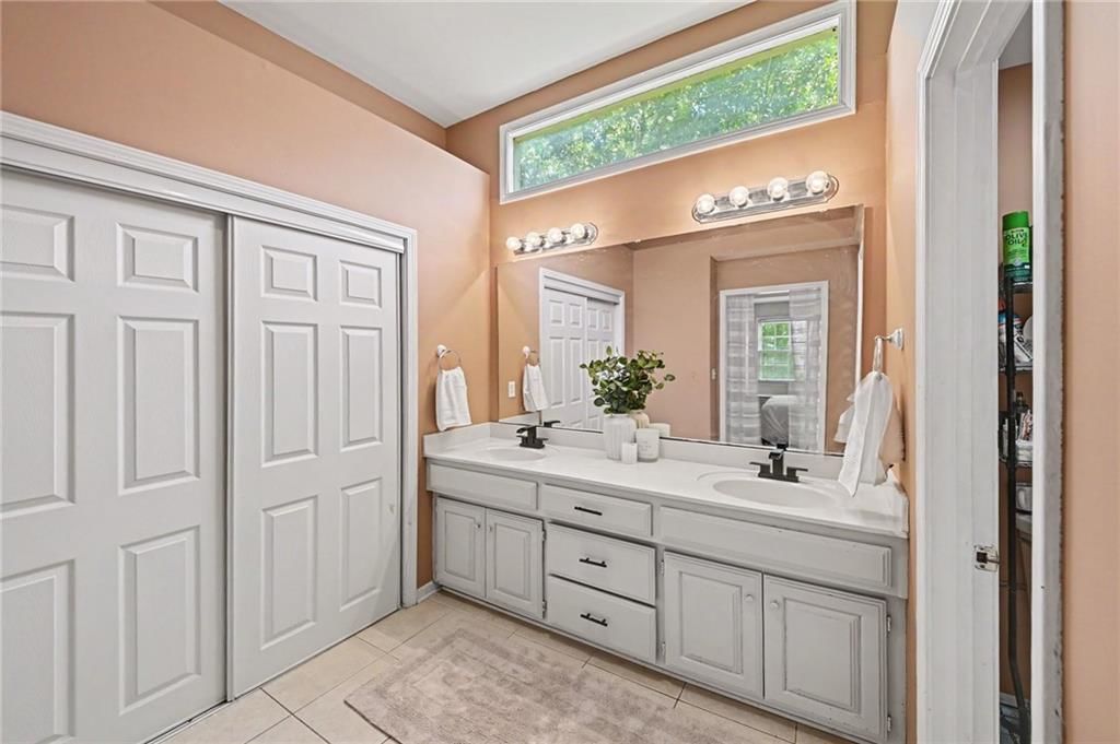 4927 Brockway Street — photo 13
