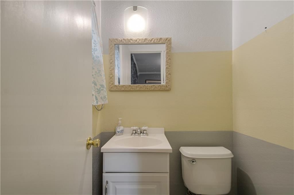 9409 E 69th Street — photo 17