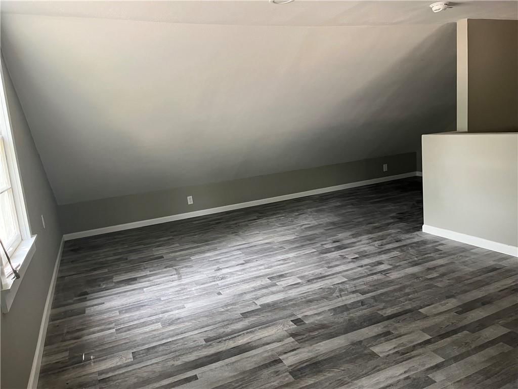 1919 S Broadway Street — photo 10