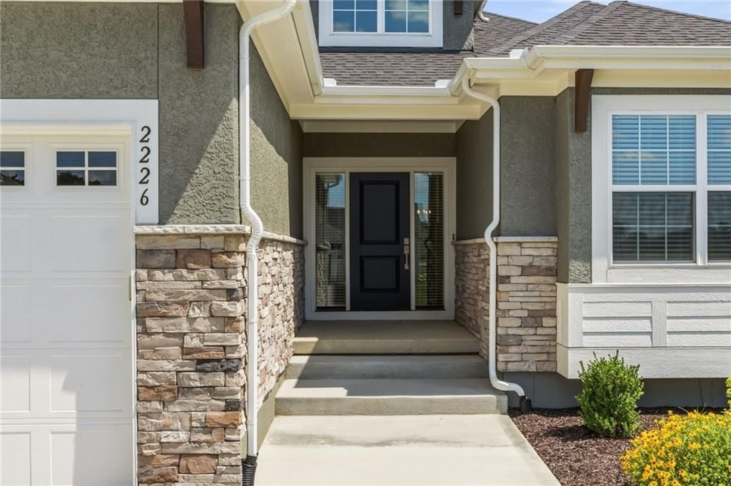 2226 SW Heartland Court — photo 4