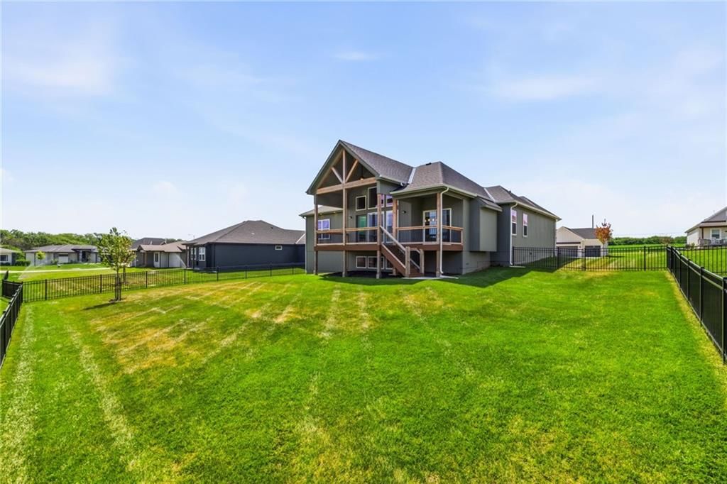 2226 SW Heartland Court — photo 88