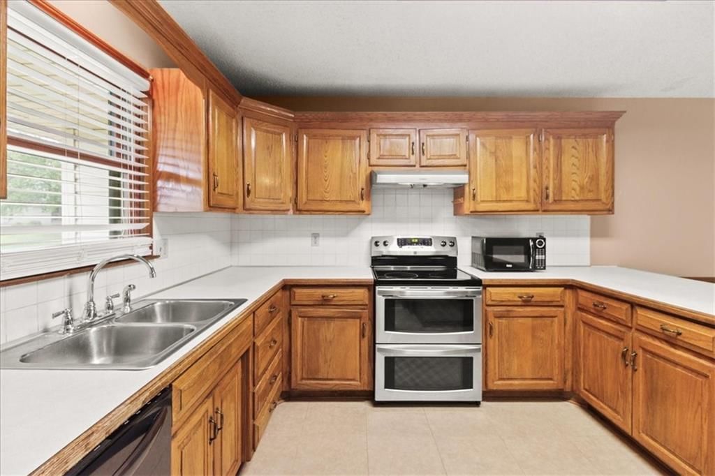 4409 SW 12th Street — photo 9