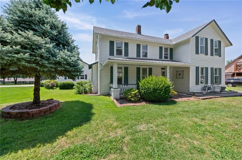 11815 Johnson Drive — photo 2