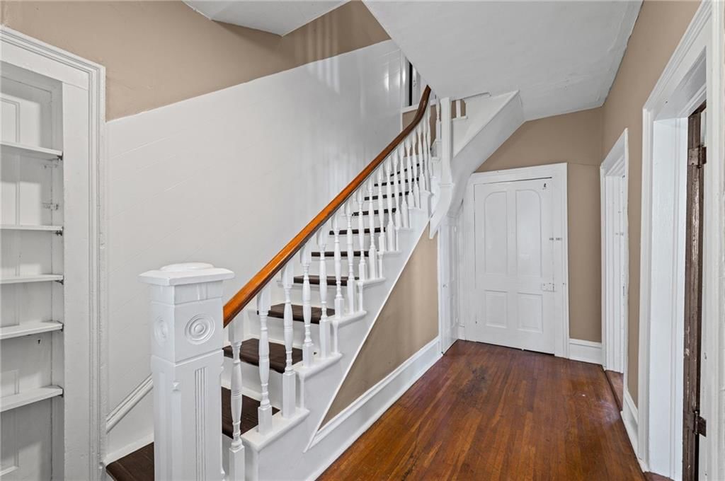 11815 Johnson Drive — photo 6