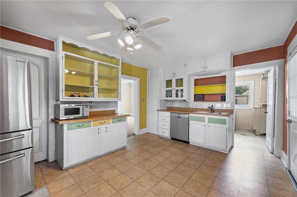 11815 Johnson Drive — photo 10