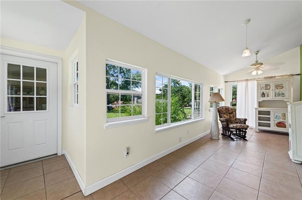 11815 Johnson Drive — photo 15