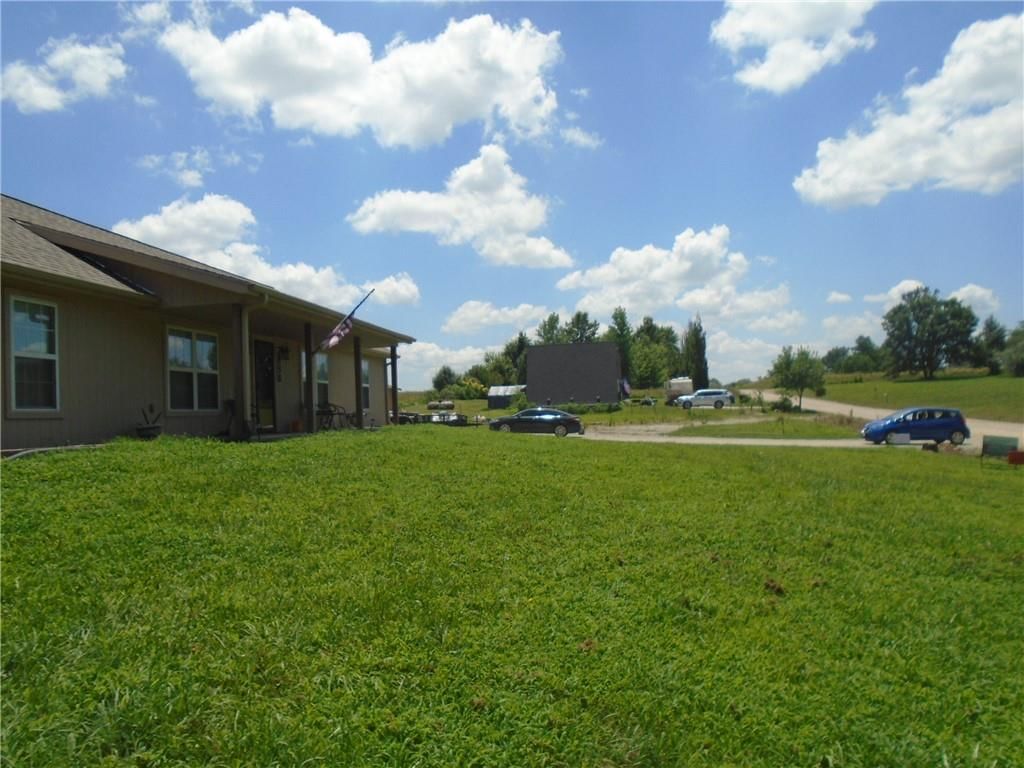 2898 BLUE BIRD Street — photo 3