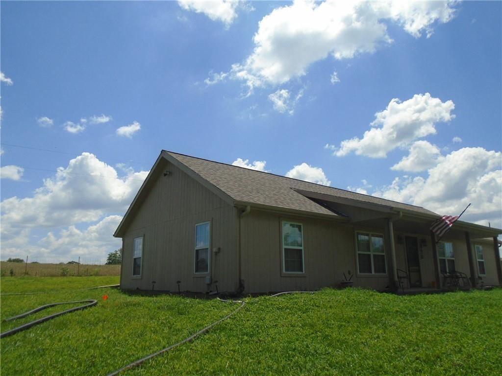 2898 BLUE BIRD Street — photo 4