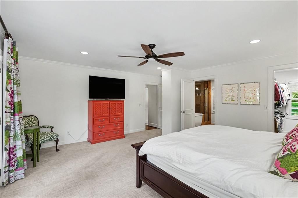 8104 Lee Boulevard — photo 20