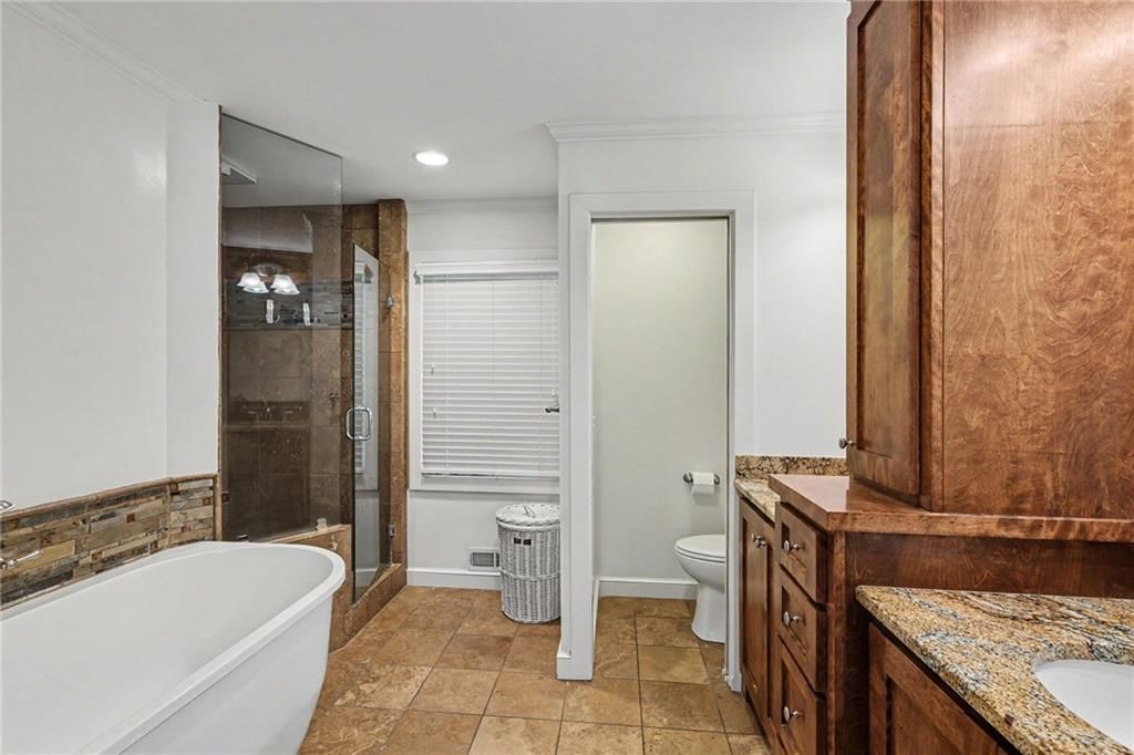 8104 Lee Boulevard — photo 21