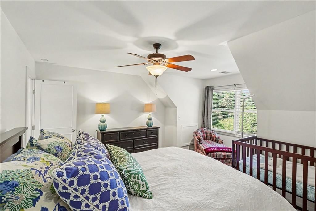 8104 Lee Boulevard — photo 28