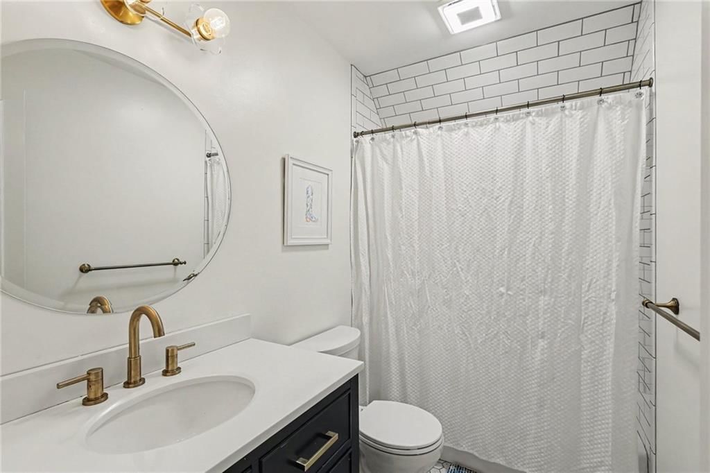 8104 Lee Boulevard — photo 29