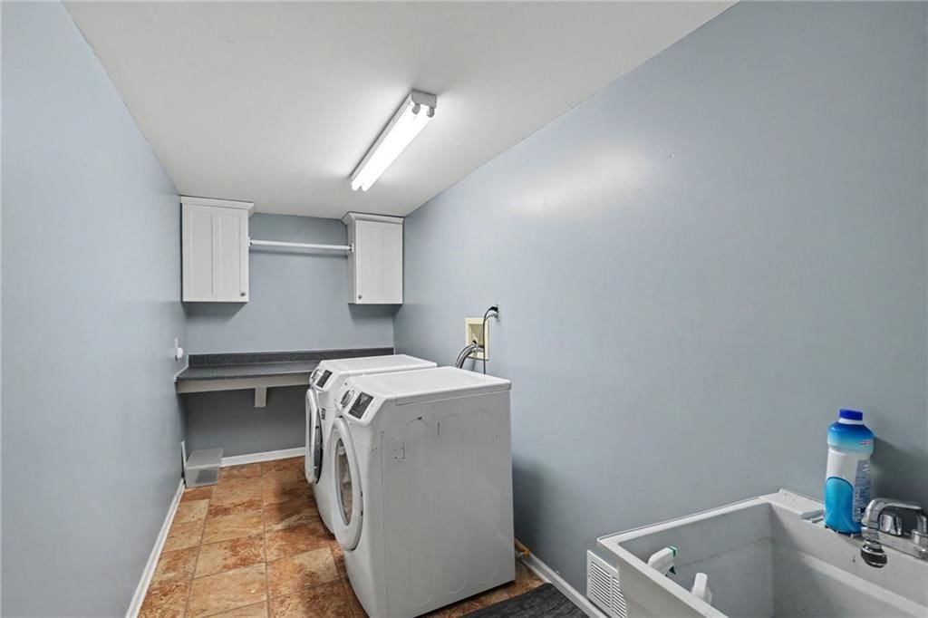 8104 Lee Boulevard — photo 32