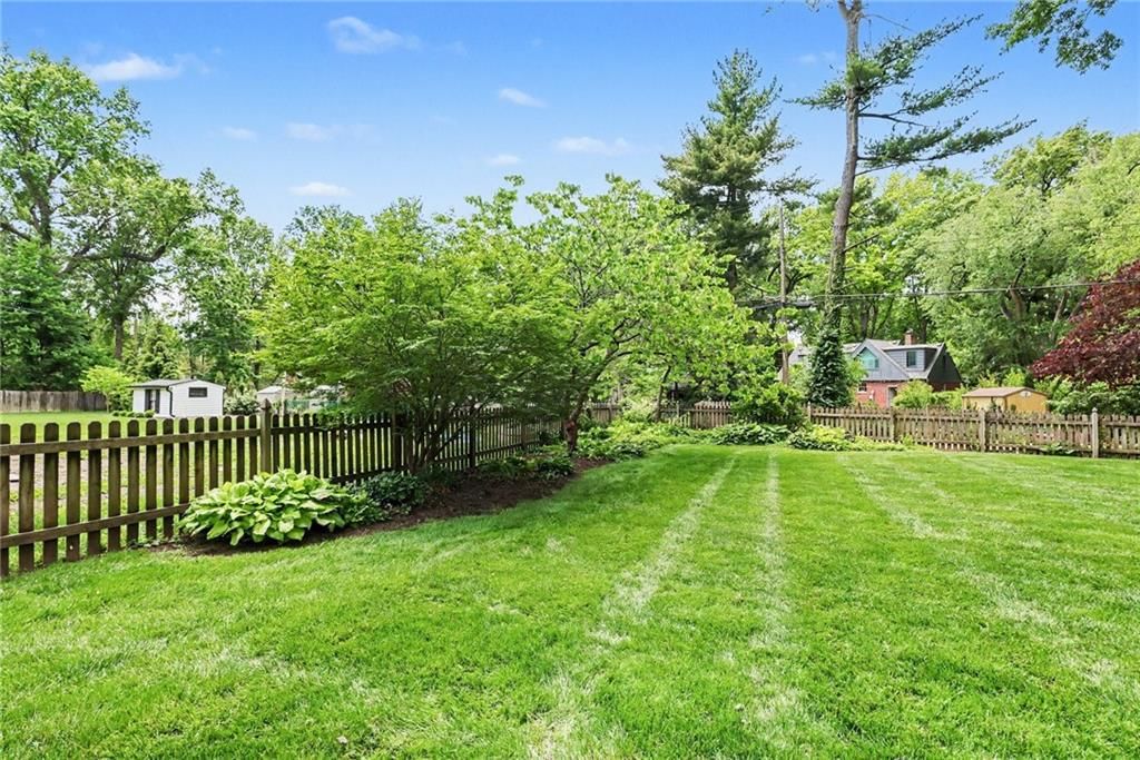 8104 Lee Boulevard — photo 37