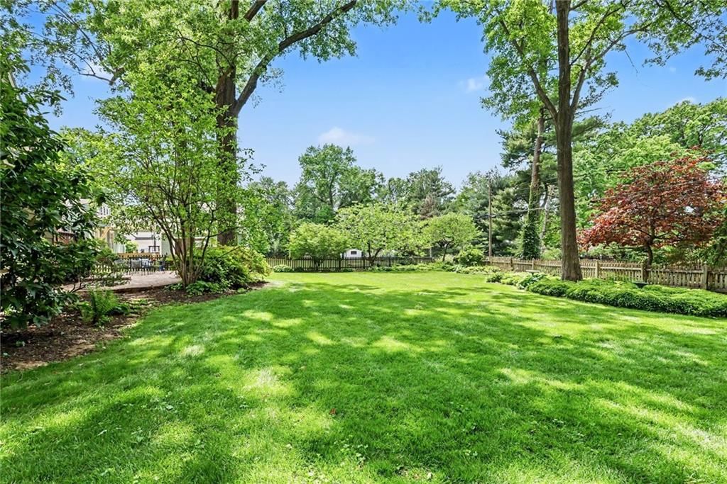 8104 Lee Boulevard — photo 39