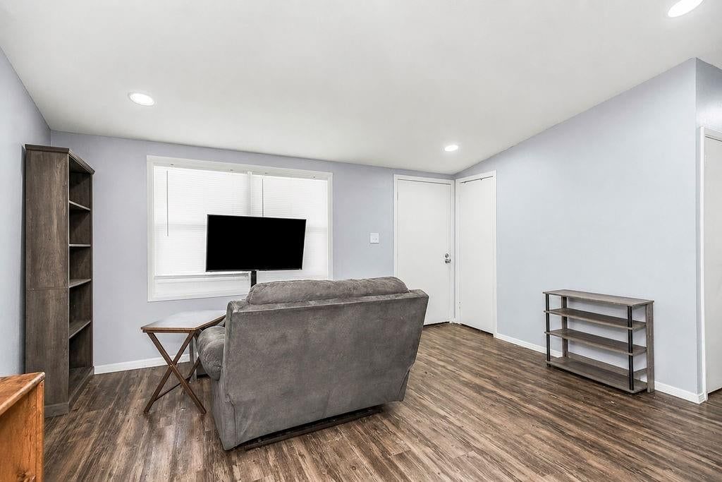 8309 E 93rd Street — photo 3
