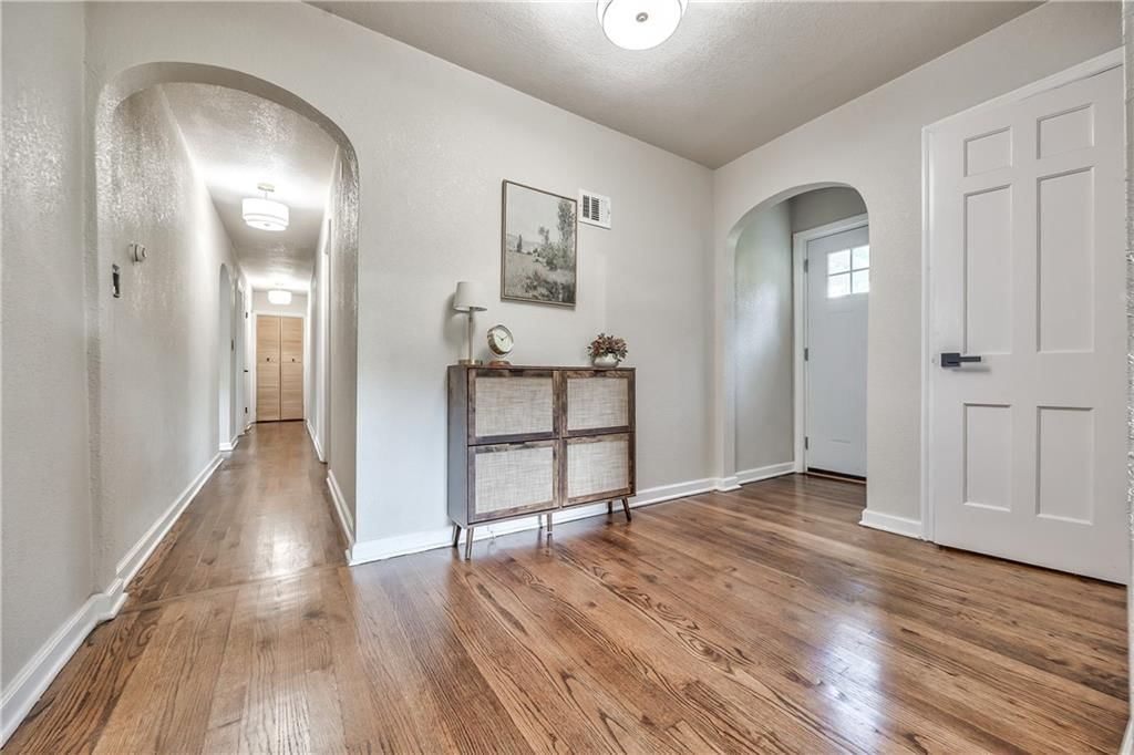 5200 Miami Avenue — photo 18