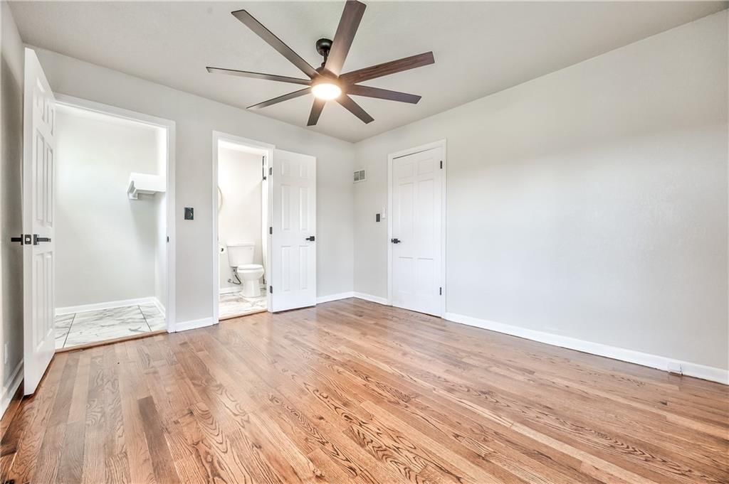 5200 Miami Avenue — photo 19