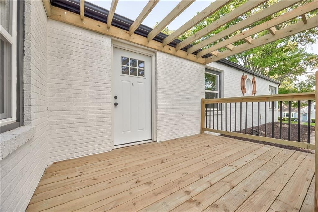 5200 Miami Avenue — photo 25