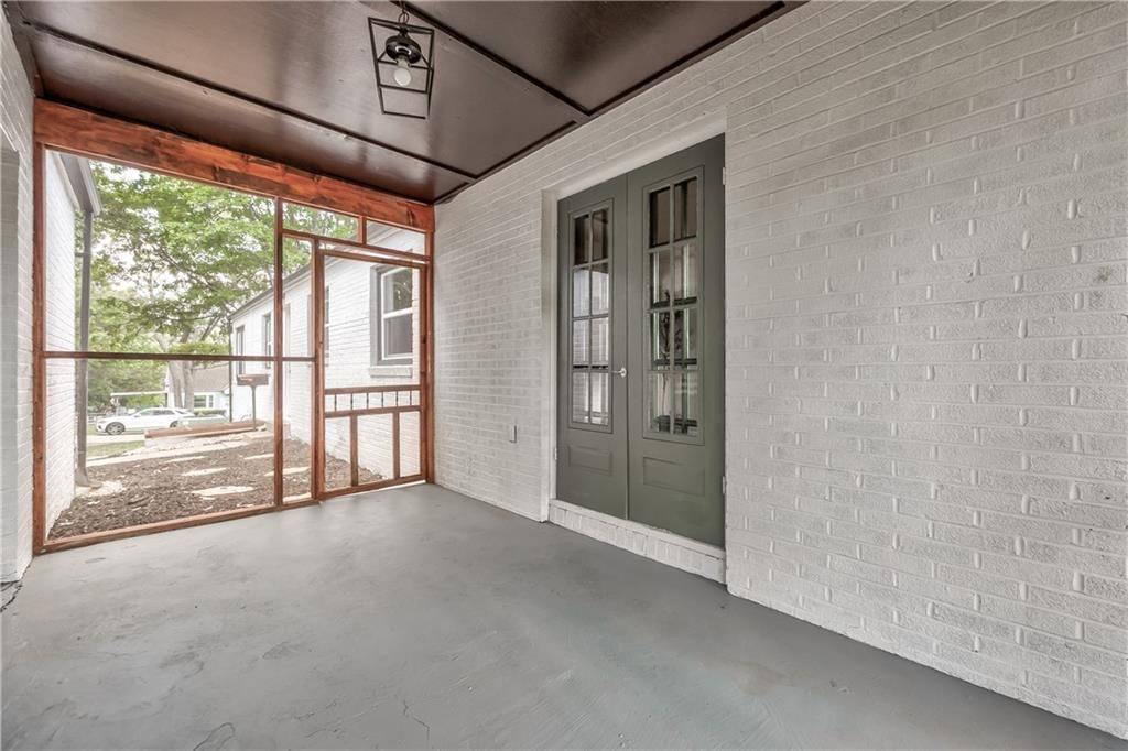 5200 Miami Avenue — photo 26