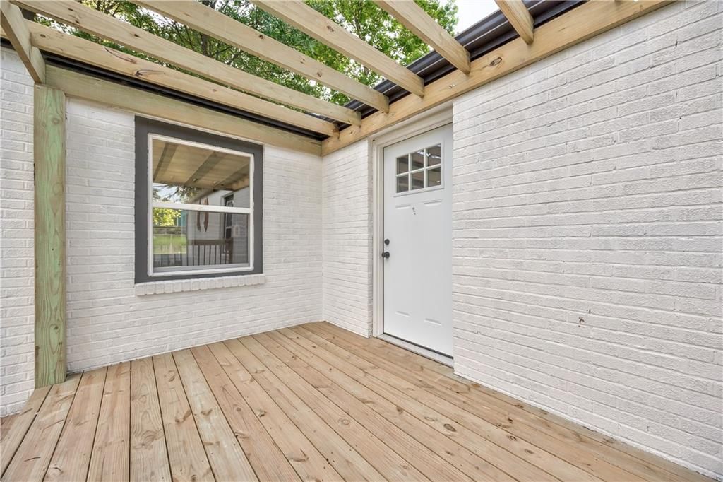 5200 Miami Avenue — photo 28