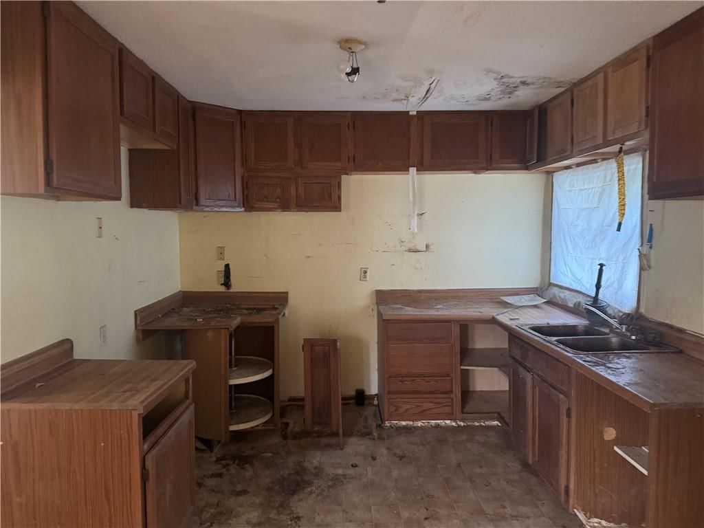 1522 Wilson Avenue — photo 5