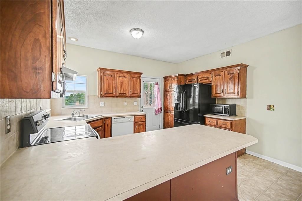 1328 Barnett Avenue — photo 8