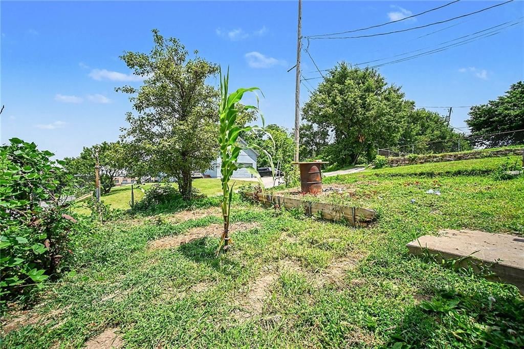 1328 Barnett Avenue — photo 25