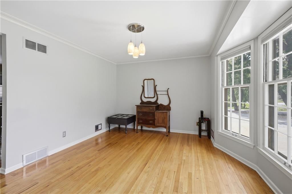 3609 S Phelps Road — photo 5