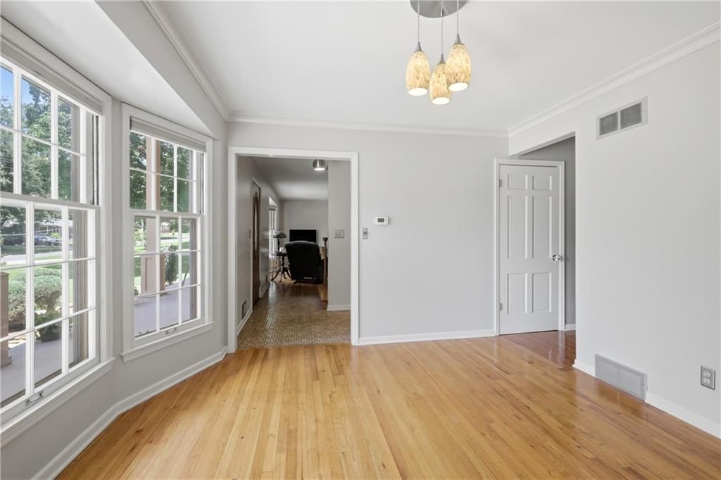 3609 S Phelps Road — photo 6