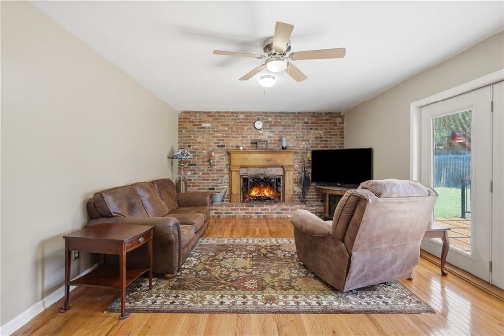 3609 S Phelps Road — photo 9