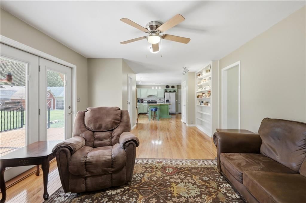 3609 S Phelps Road — photo 10