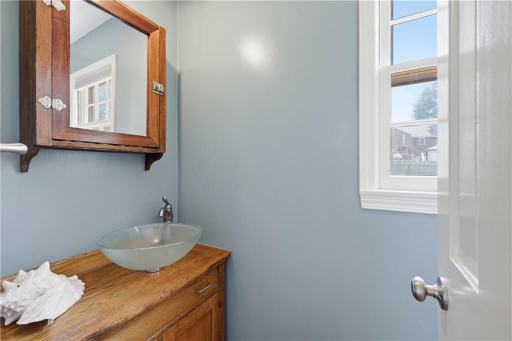 3609 S Phelps Road — photo 11