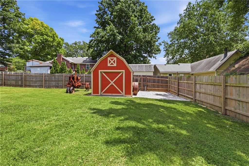 3609 S Phelps Road — photo 37