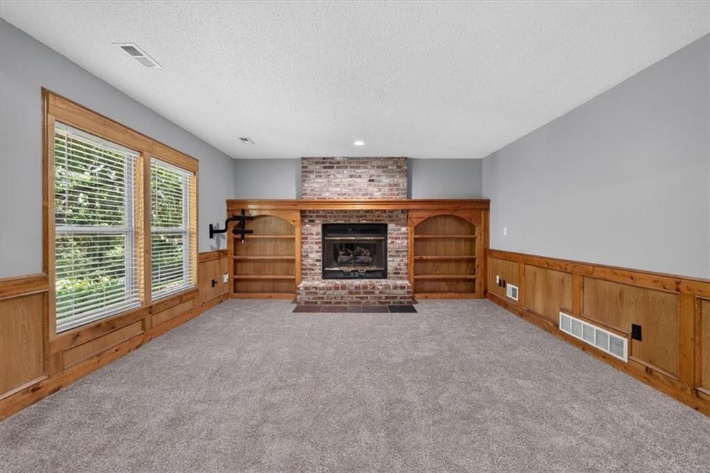 15624 W 81st Street — photo 10