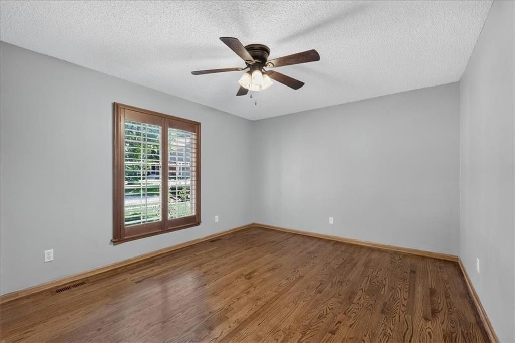 15624 W 81st Street — photo 23