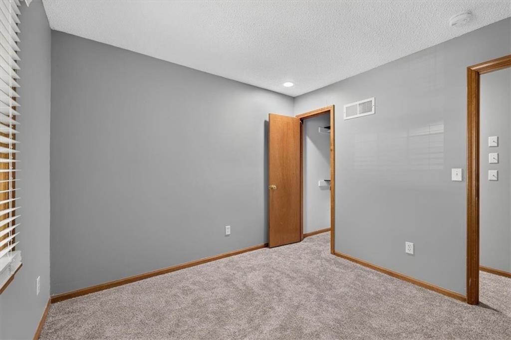 15624 W 81st Street — photo 38