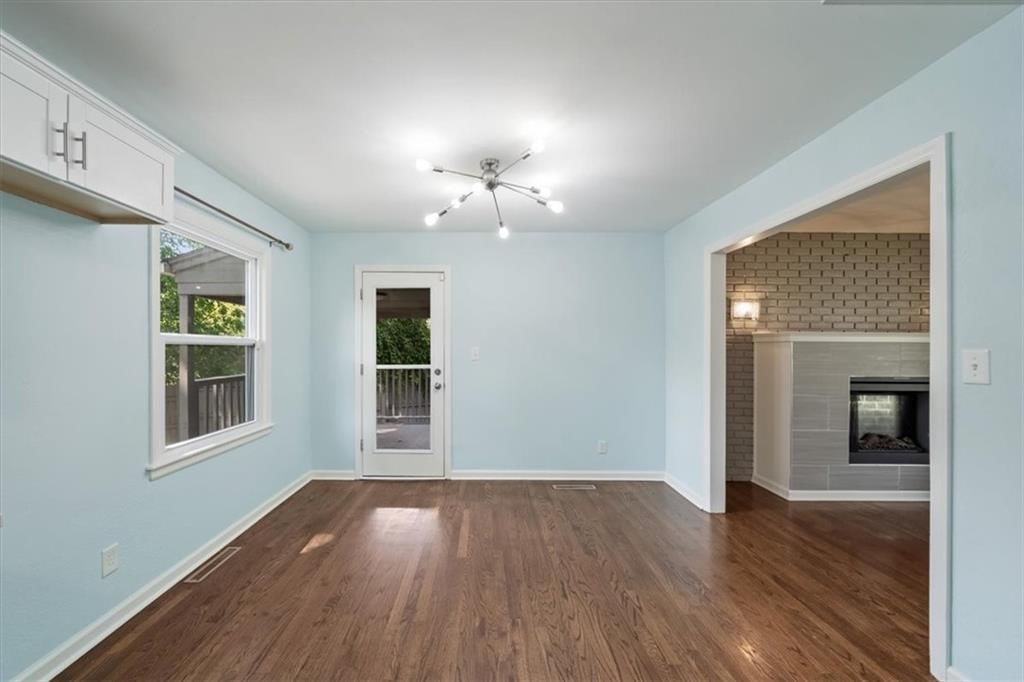 9004 Belleview Avenue — photo 7
