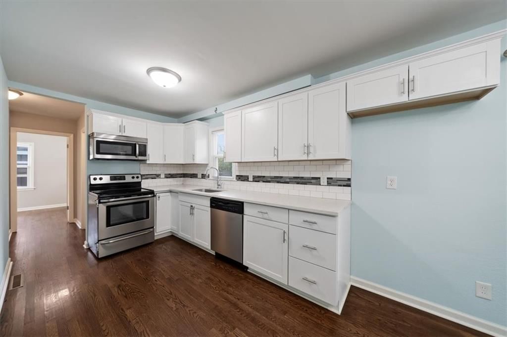 9004 Belleview Avenue — photo 9