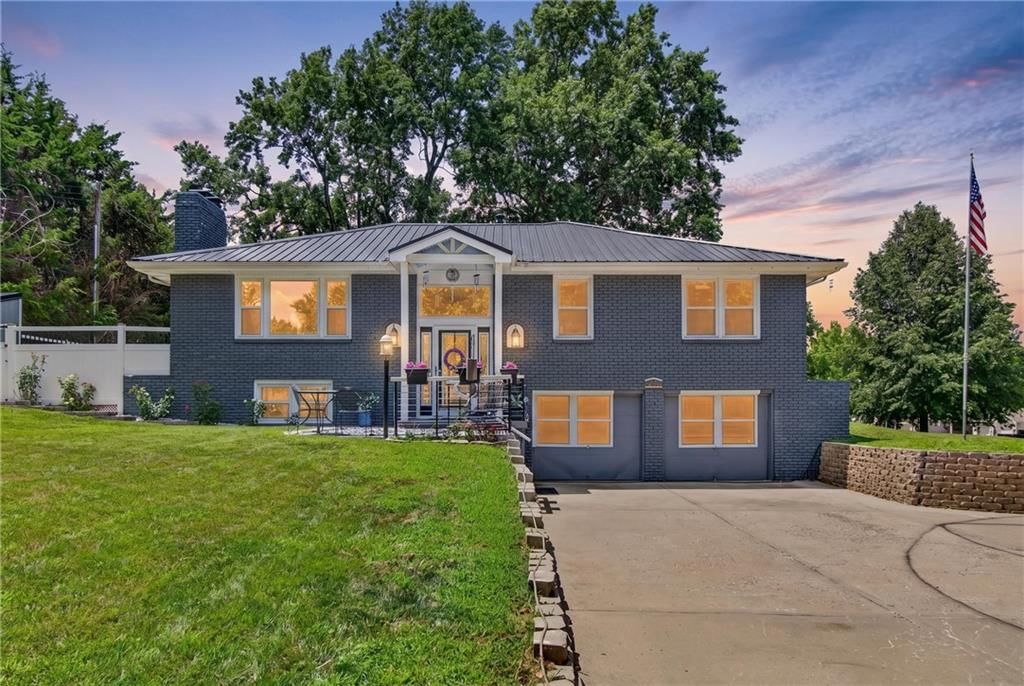 3204 SW Shadow Brook Drive — photo 2