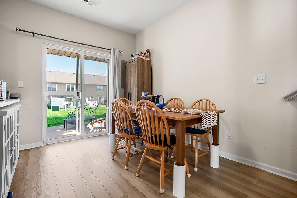 209 N 6th Terrace — photo 8