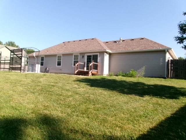 1024 SW Hillcrest Drive — photo 2