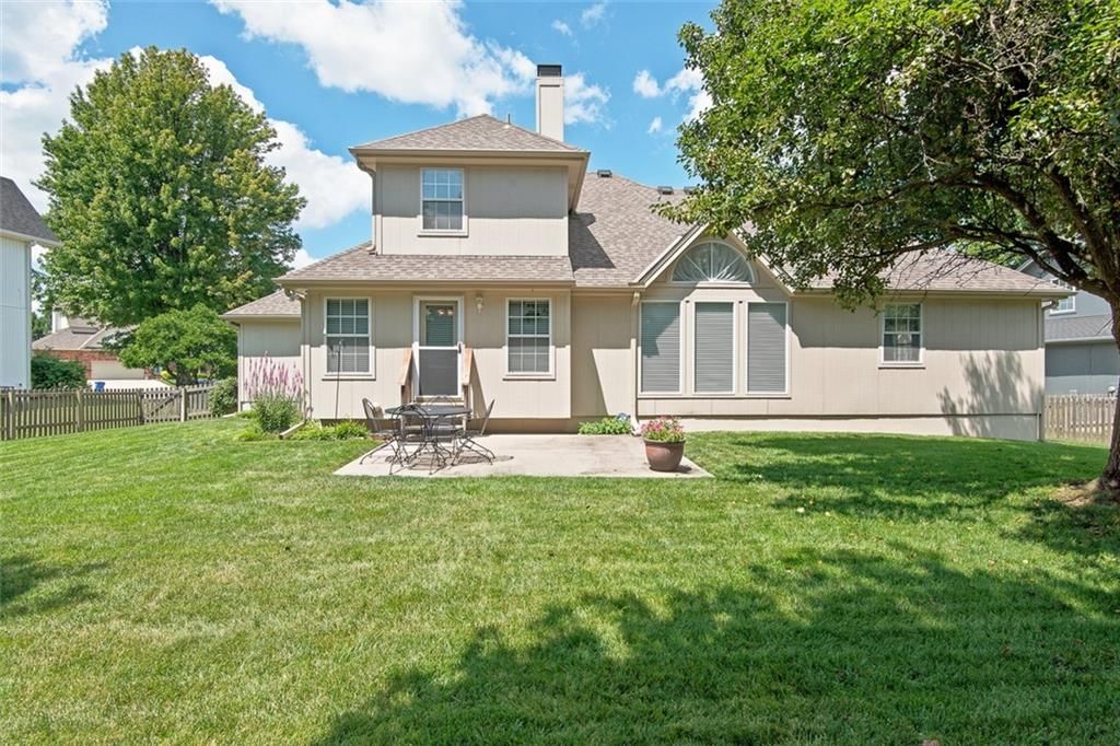 337 SE Canterbury Lane — photo 28