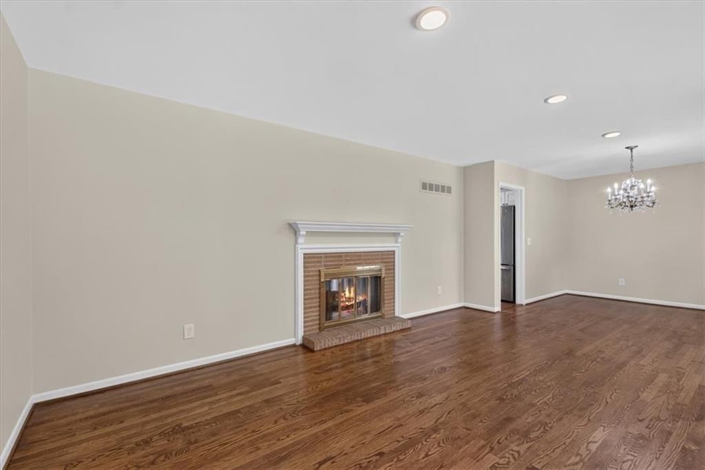 426 W 109th Street — photo 10